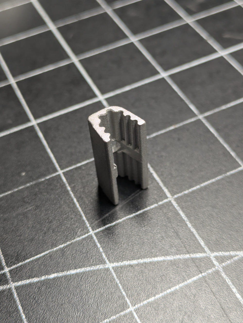 Monolith XOL / A4T SLM belt clips detail