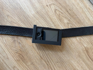 Detail van de 3D-geprinte Precom P2 pagerhouder